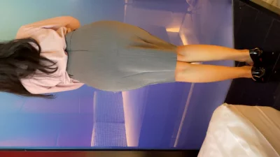 主动要求我脱光衣服来捏他乳房